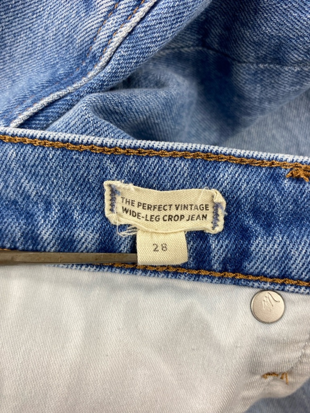 Madewell The Perfect Vintage Wide-leg Raw Hem Slouchy Crop Jean  |  Size: 28 - Picture 9 of 16